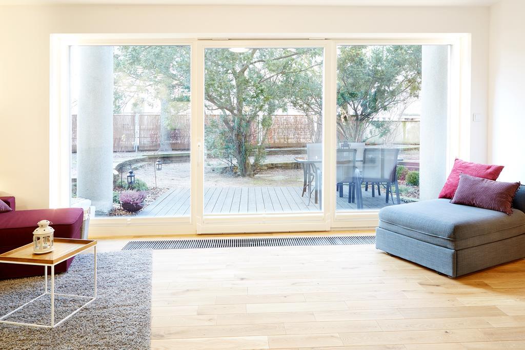 דירות ורשה Lovely Lux Garden Flat Near Royal Park מראה חיצוני תמונה