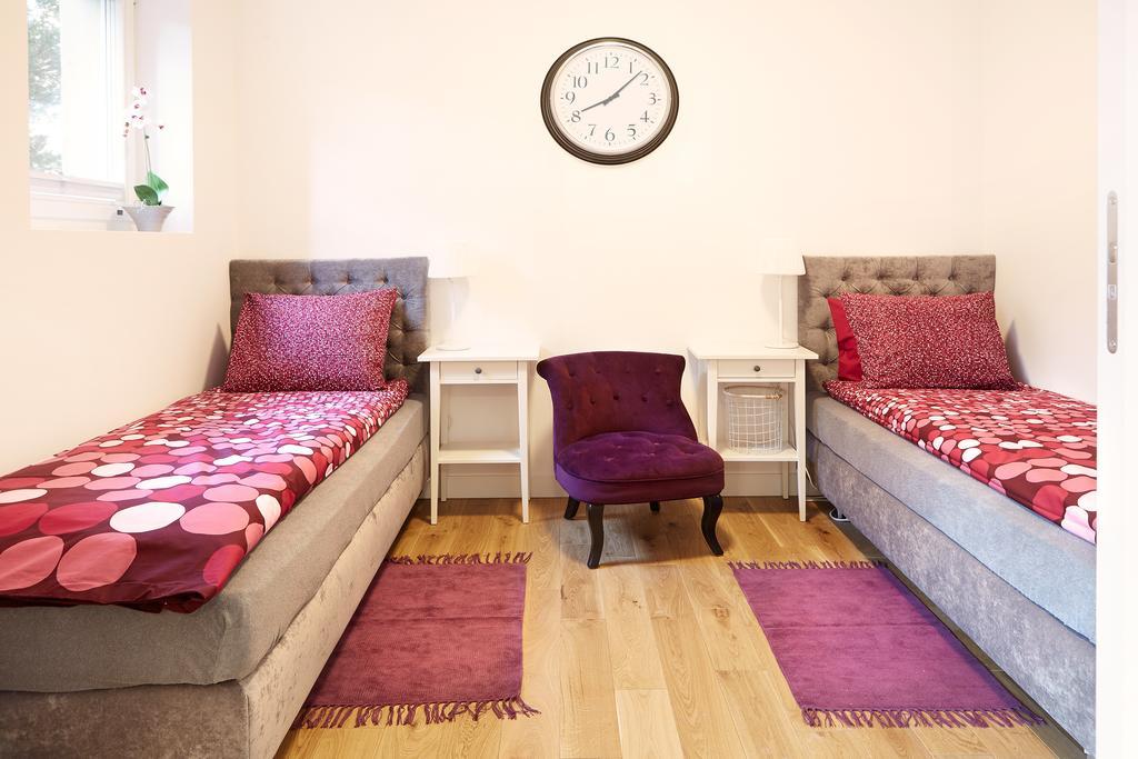דירות ורשה Lovely Lux Garden Flat Near Royal Park מראה חיצוני תמונה