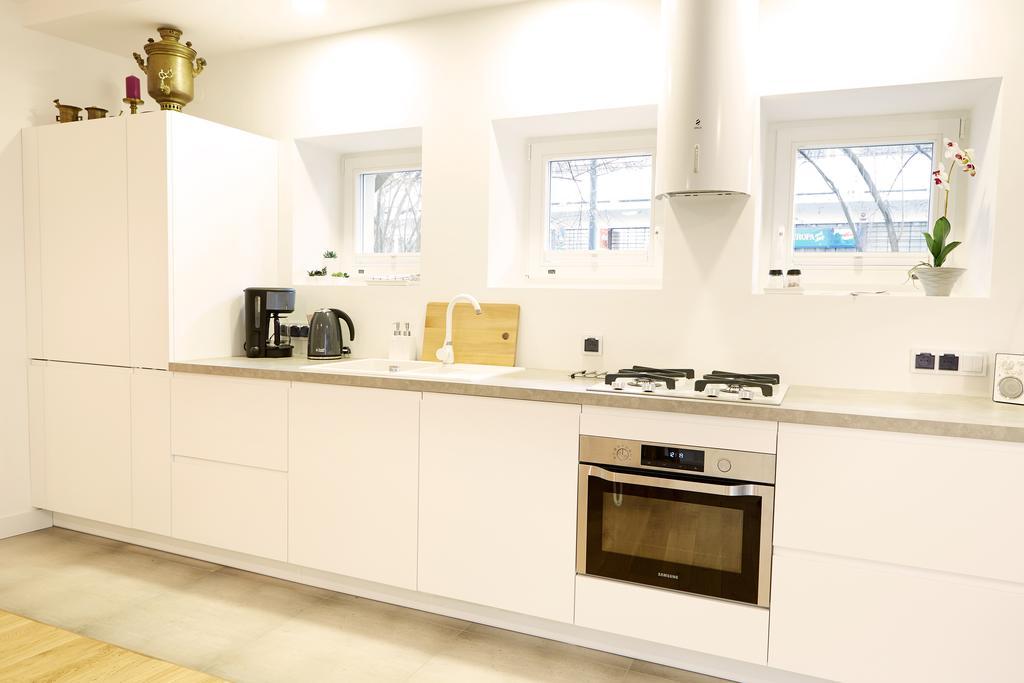 דירות ורשה Lovely Lux Garden Flat Near Royal Park מראה חיצוני תמונה