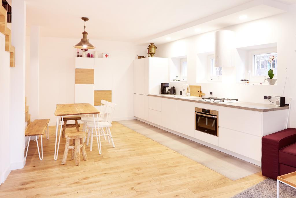 דירות ורשה Lovely Lux Garden Flat Near Royal Park מראה חיצוני תמונה